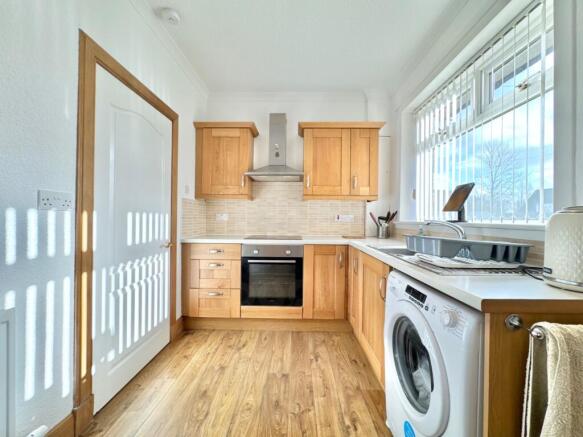 Lynn Drive kitchen pic