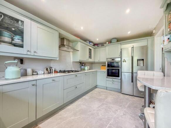 3 bed Semi-Detached for sale Image 5