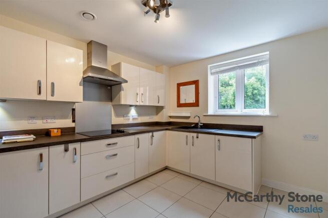 1 bed Apartment for sale Image 5