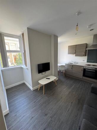 1 bed Apartment to rent Image 6
