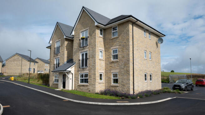 2-bed flat on Marble Court, Buxton, SK17 9GP, £125,000