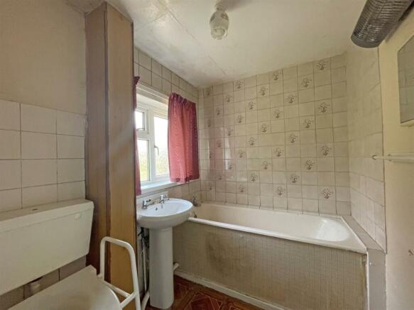 Berwick Avenue - Bath...jpg