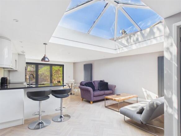 Living Room.jpg