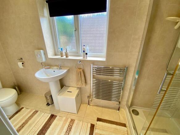 2 bed Detached for sale Image 12