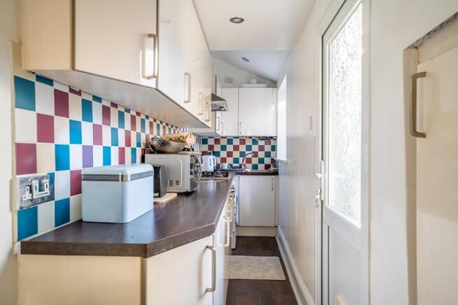 2 bed Terraced for sale Image 6