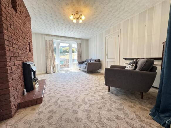 IMG_6915 (Large).JPG