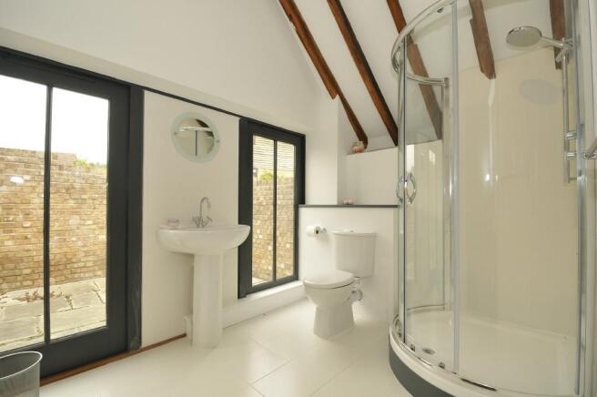 Guest En-Suite