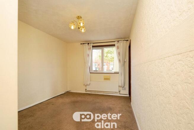 Mead Lane, Cwmbran photo 4
