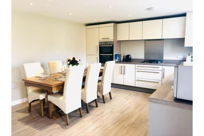 Kitchen/Dining Room