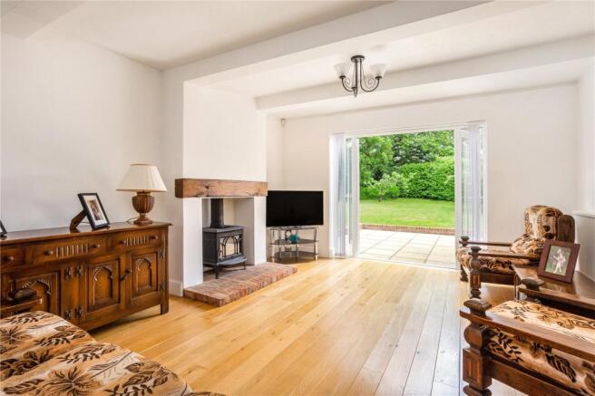 Siiting/Dining Room