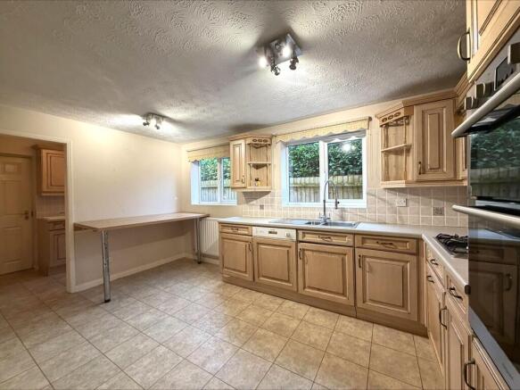 processed-565C28E...