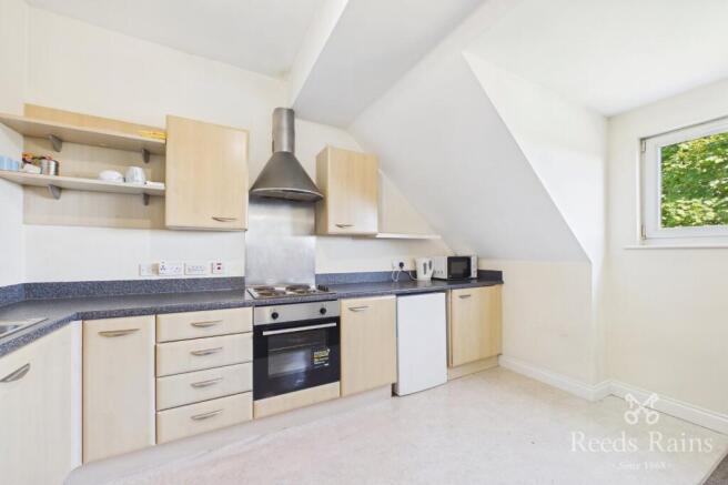 2 bed Penthouse for sale Image 7