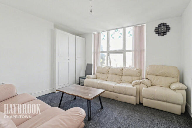 8 bed Semi-Detached for sale Image 10