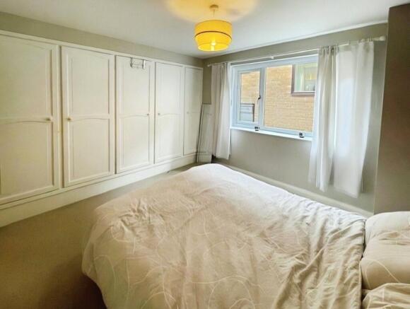 4 bed Detached for sale Image 10