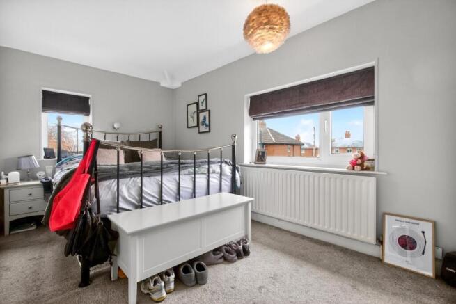 3 bed Semi-Detached for sale Image 10