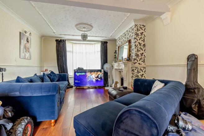 3 bed Semi-Detached for sale Image 4