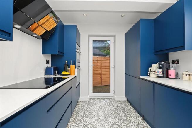 Kitchen_3.jpeg