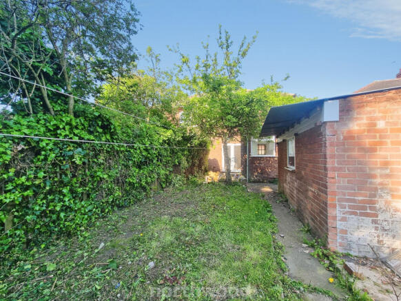 3 bed Semi-Detached for sale Image 12