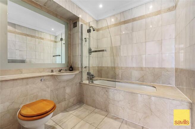 En Suite Bathroom
