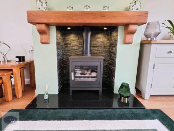 3 bed Semi-Detached for sale Image 9