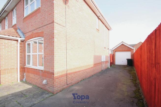 0f0f7fb4-Driveway.JPG