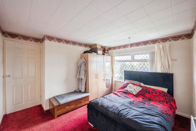 3 bed Semi-Detached for sale Image 8