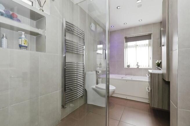 3 bed Semi-Detached for sale Image 8