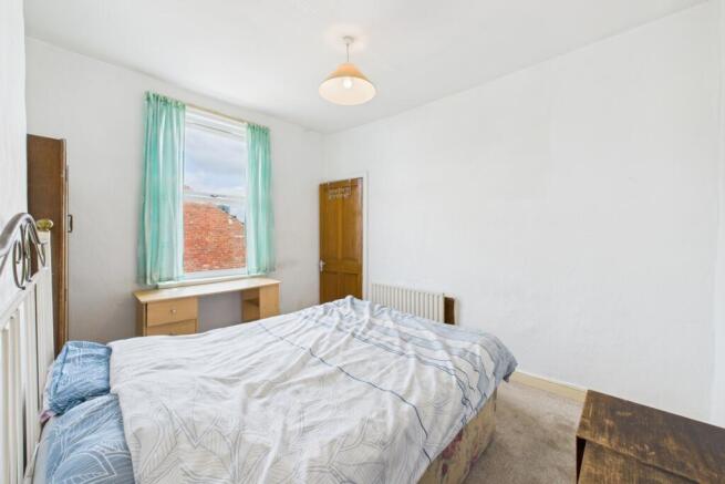 3 bed Terraced for sale Image 11