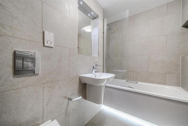 Bathroom.jpg