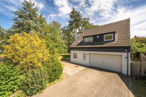 Redwood Drive, Camberley