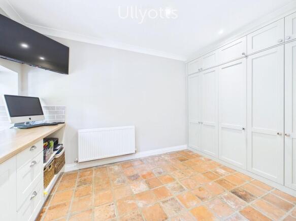 4 bed Barn Conversion for sale Image 4