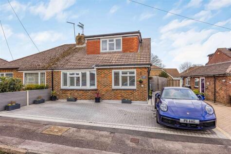 Maple Drive, Denmead, Waterlooville