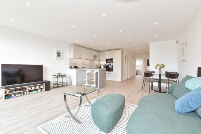 Lounge/ Kitchen