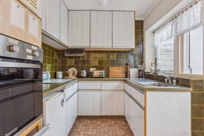 Fleetwood Close, Chalfont St Giles, Buckinghamshire HP8 4DR photo 4
