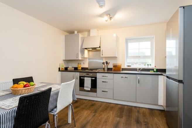 2 Living Kitchen ...