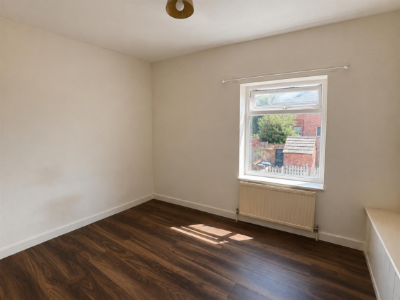 2 bed Terraced for sale Image 7