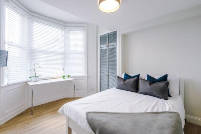 21GL - Bedroom 3