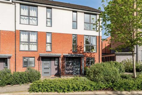 Greenham Avenue, Reading