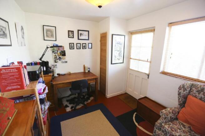 Study/bedroom 3