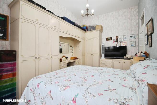 2 bed Apartment for sale Image 9