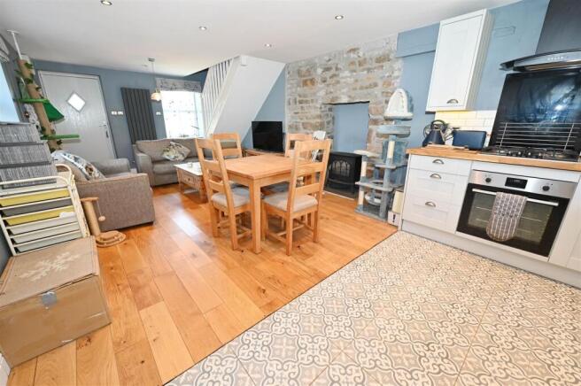 2 bed Cottage for sale Image 6