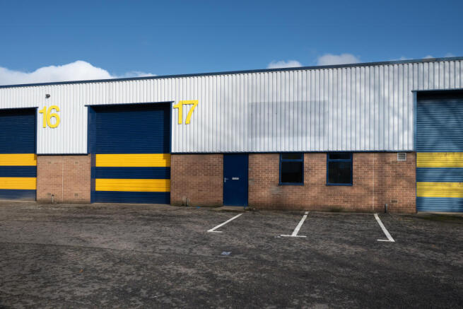 Unit 17 Guildhall Ind Est 001.jpg