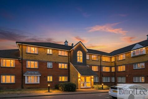Uxbridge Road, Cherry Court, HA5
