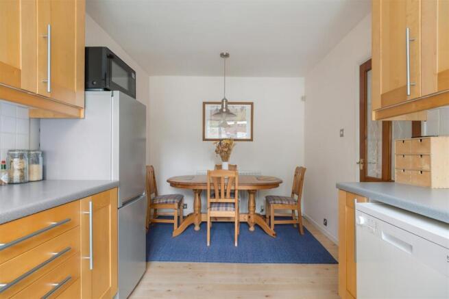 3 bed Semi-Detached for sale Image 5