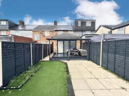 14, Gardenia Avenue, Luton LU3 2NS