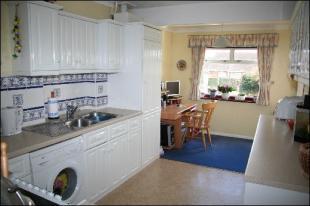 KITCHEN-2