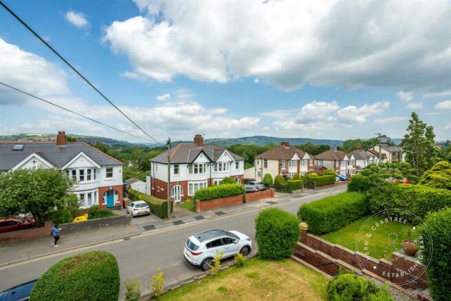 St Martins Road, Caerphilly, Hern Crabtree (29).jp