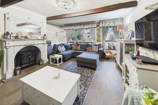 3 bed Semi-Detached for sale Image 6