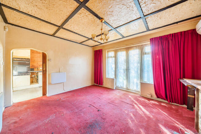 1370636-6-690a134...