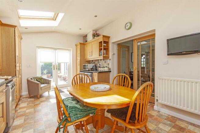Kitchen-4.jpg